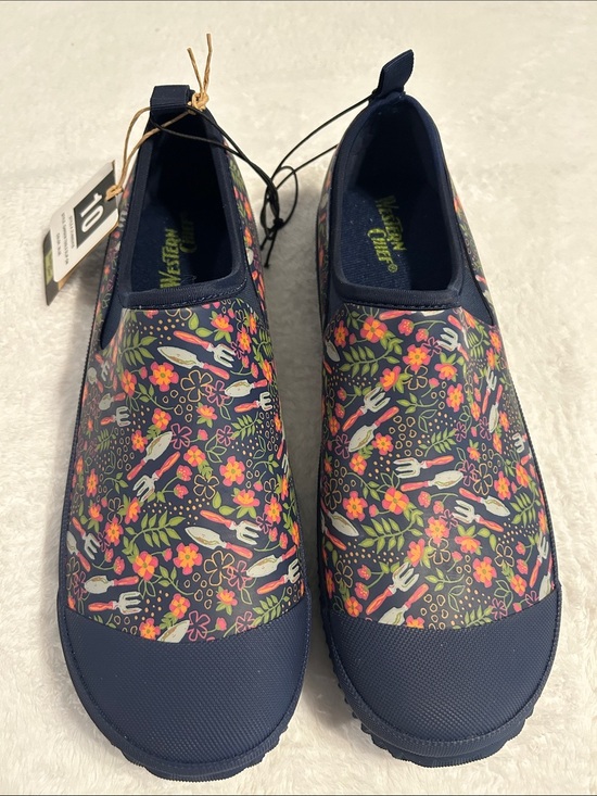 Western Chief Shoes - Western chief women’s garden tool Neoprene slip-on-blue. Size 10